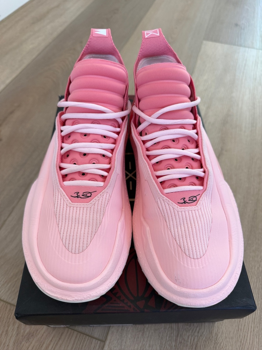 Li-Ning Way of Wade 11 - Blossom Men size 8 used very good